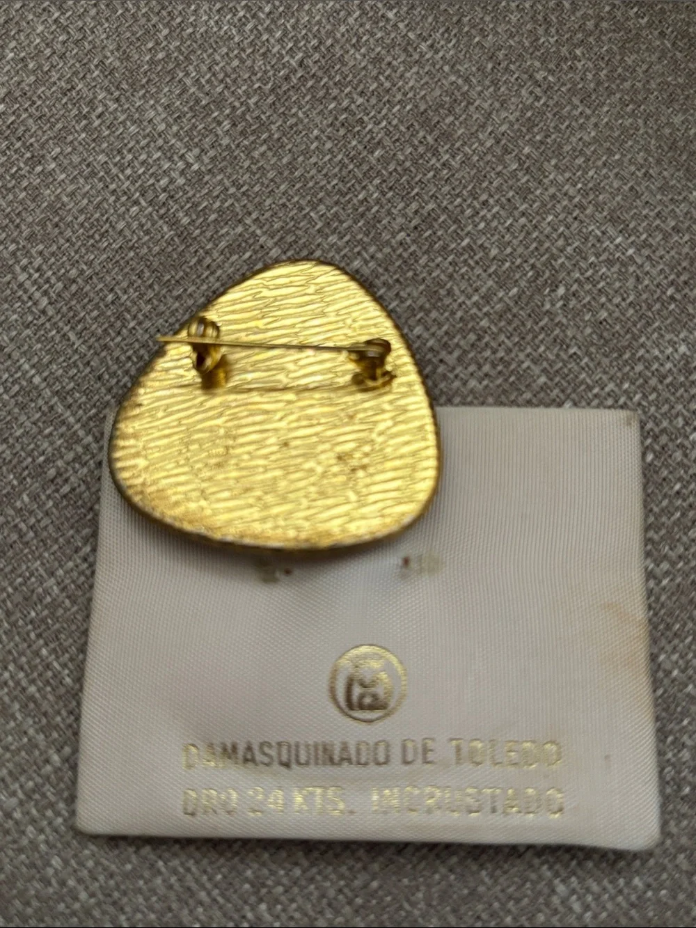 New Damasquinado de Toledo brooch pro 24 KTS incrustado
